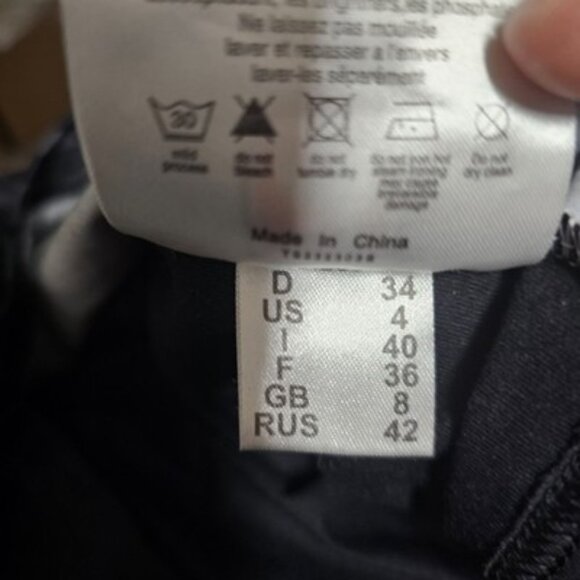 Toni Sailer Half Zip First Layer Performance Ski Top Women Size US 4 Black/Gray - Picture 14 of 14